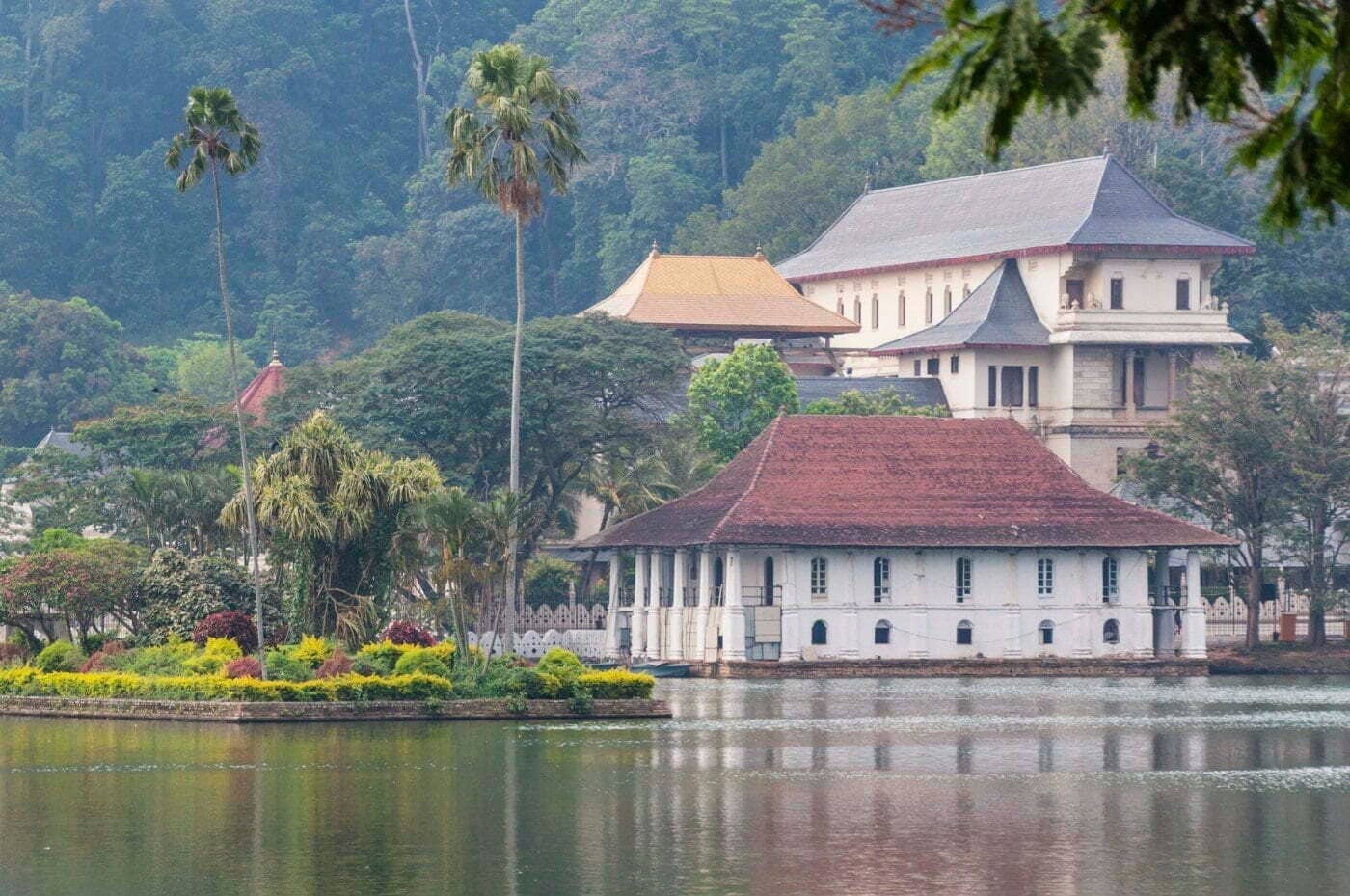 temple dent lac kandy - sri lanka