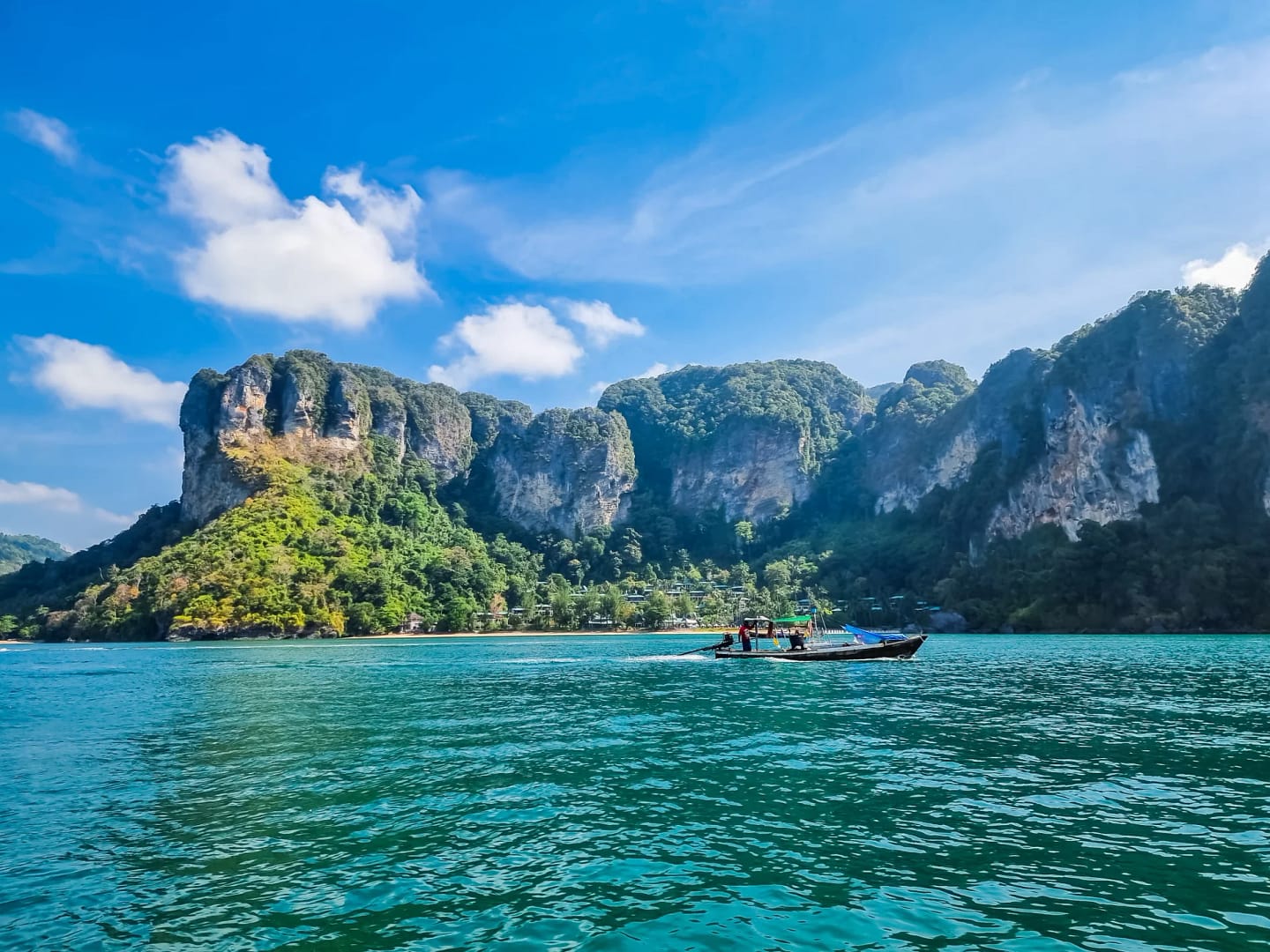 falaises ao nang krabi