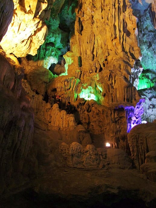 grotte baie halong - vietnam