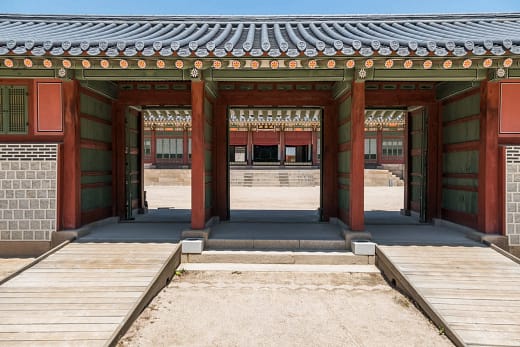 vue exterieur enceinte hamnyeongjeon hall palais deoksugung