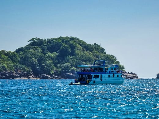 bateau pour la plongee iles similan thailande