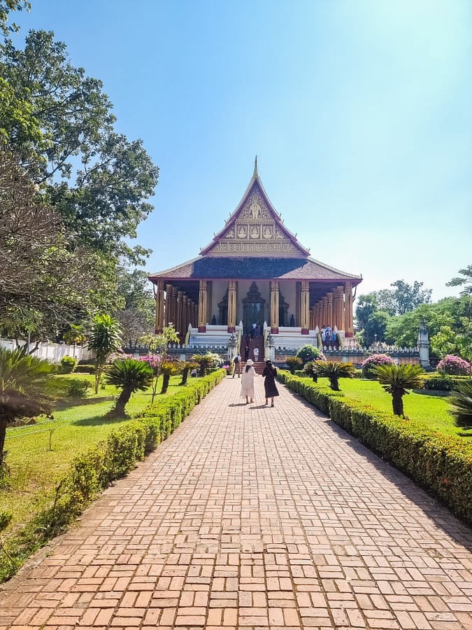 allee musee vat phra keo vientiane