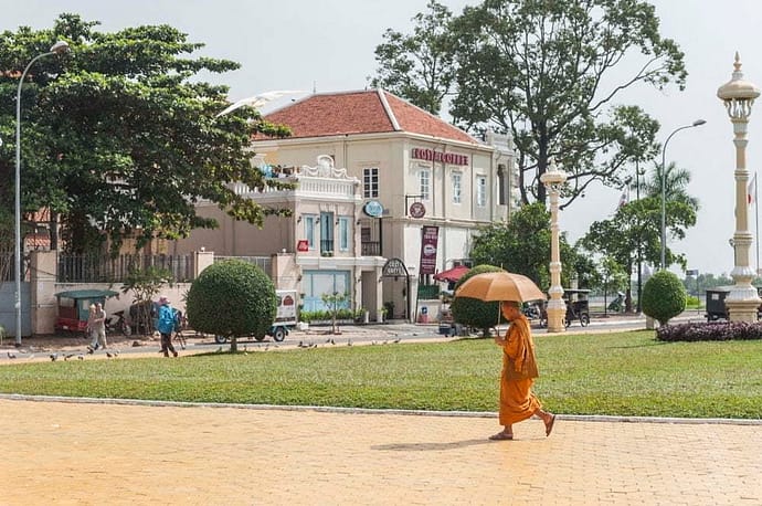 place devant palais royal phnom penh