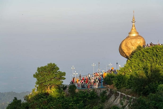 kyaiktiyo rocher d'or birmanie