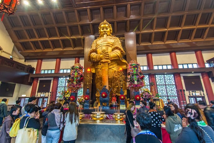 statue che kung temple - hong kong