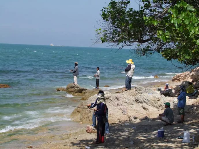 pecheurs plage pattaya