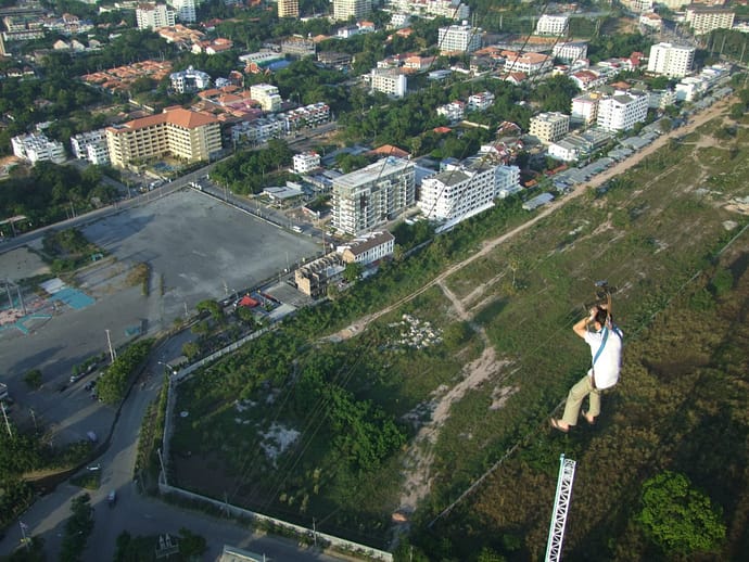 tyrolienne pattaya park tower