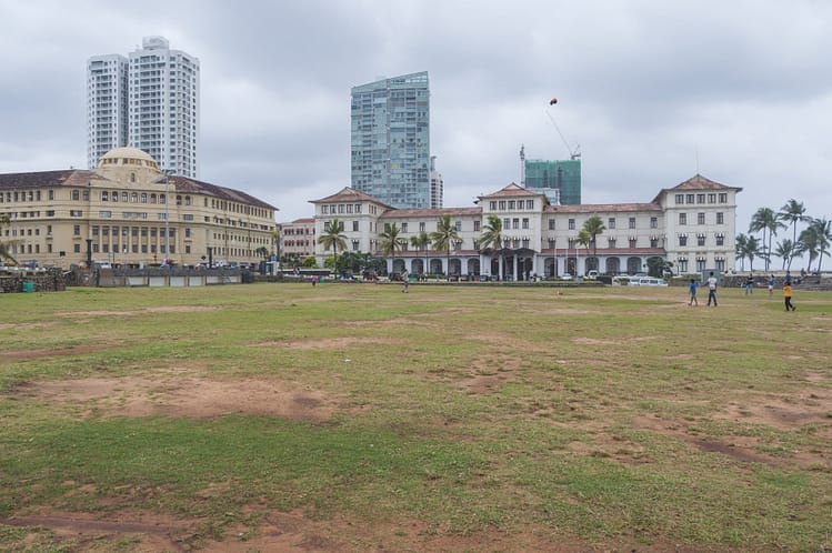 galle face green place colombo - sri lanka