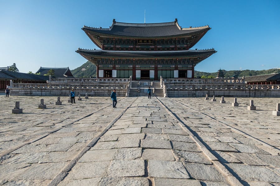 allee salle du trone sans foule palais gyeongbokgung seoul