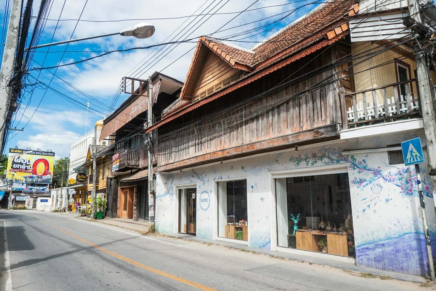 façade maison charoen rajd road chiang mai