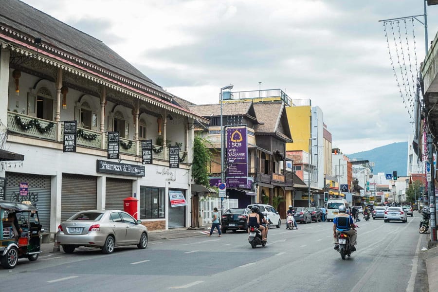 tha pae road chiang mai