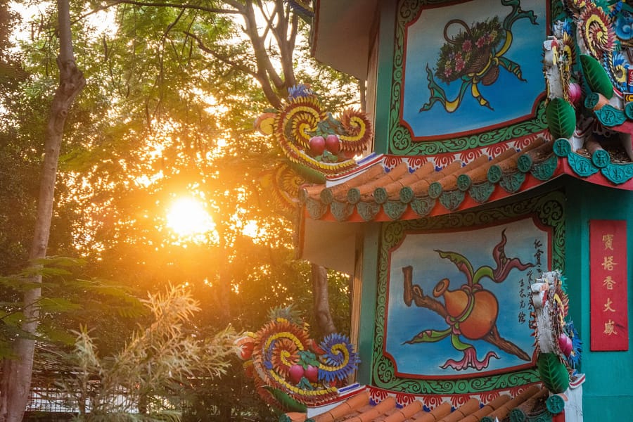 coucher soleil dragon descendants museum - suphan buri