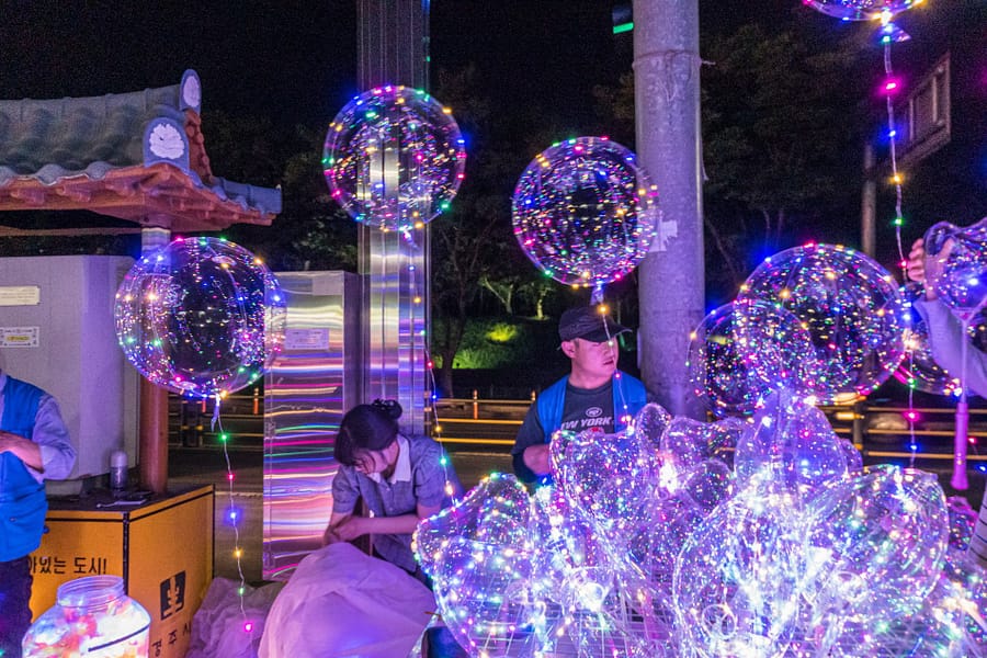 ballons de lumières palais donggung et etang wolji gyeongju