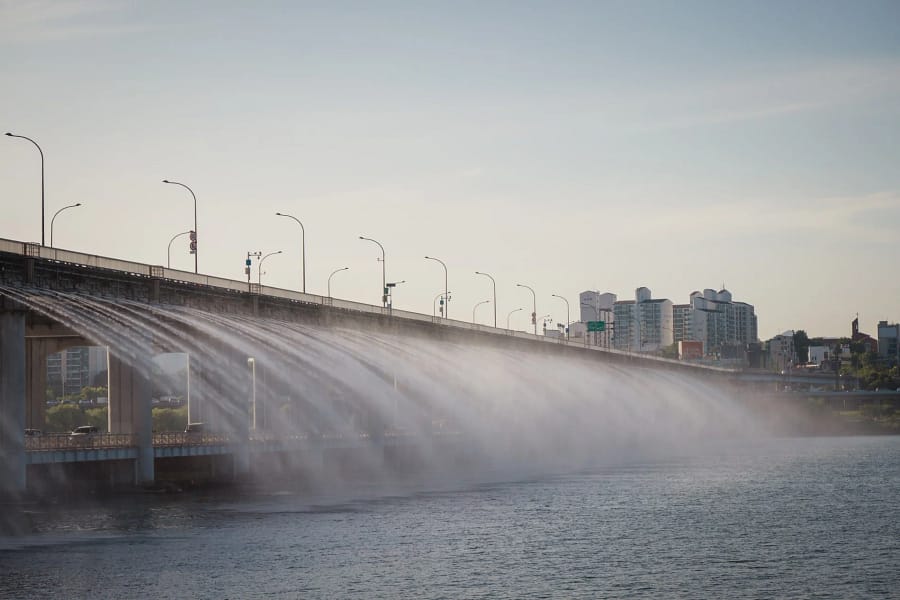 fontaine banpo bridge Seoul