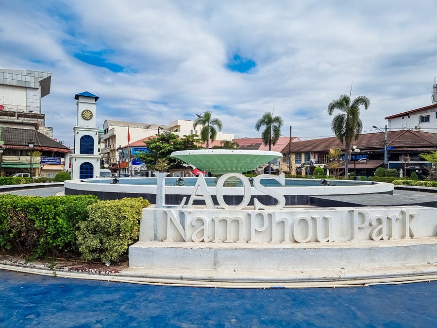 fontaine namphou park vientiane