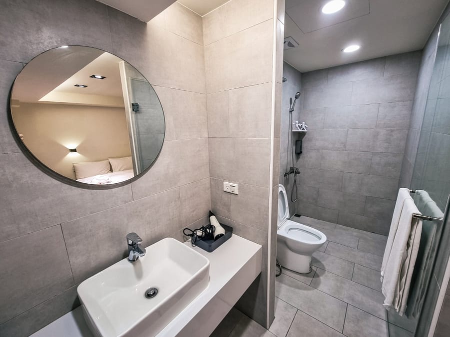 salle de bain airbnb rahoe street taipei