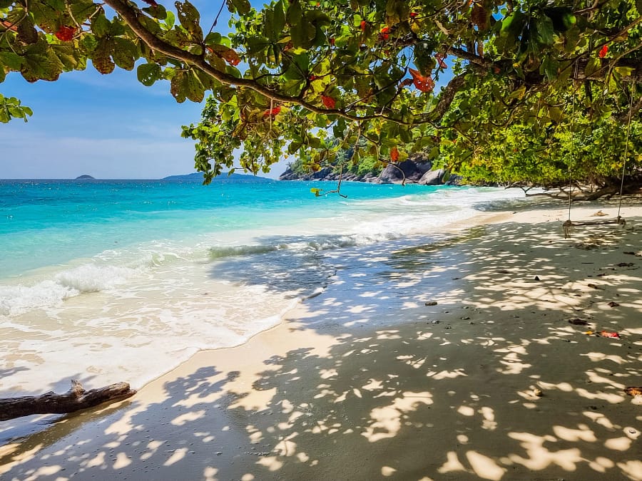 ombre plage de had lek sur ko miang mu ko similan