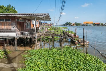 maison sur pilotis typique ko kret nonthaburi