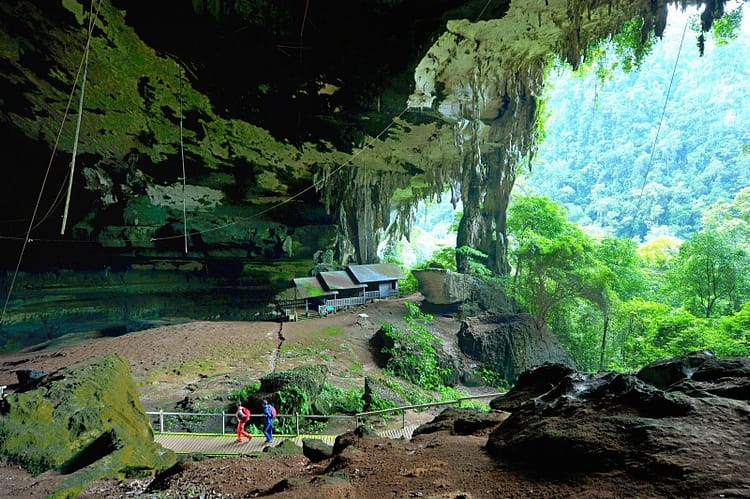 grotte-de-niah-miri-sarawak-malaisie